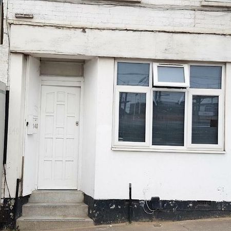140 Midland Road Hotell Luton  Eksteriør bilde