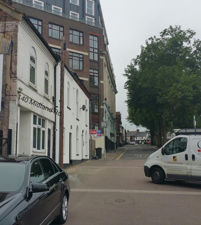 140 Midland Road Hotell Luton  Eksteriør bilde