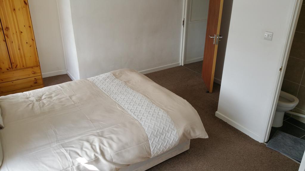 140 Midland Road Hotell Luton  Eksteriør bilde
