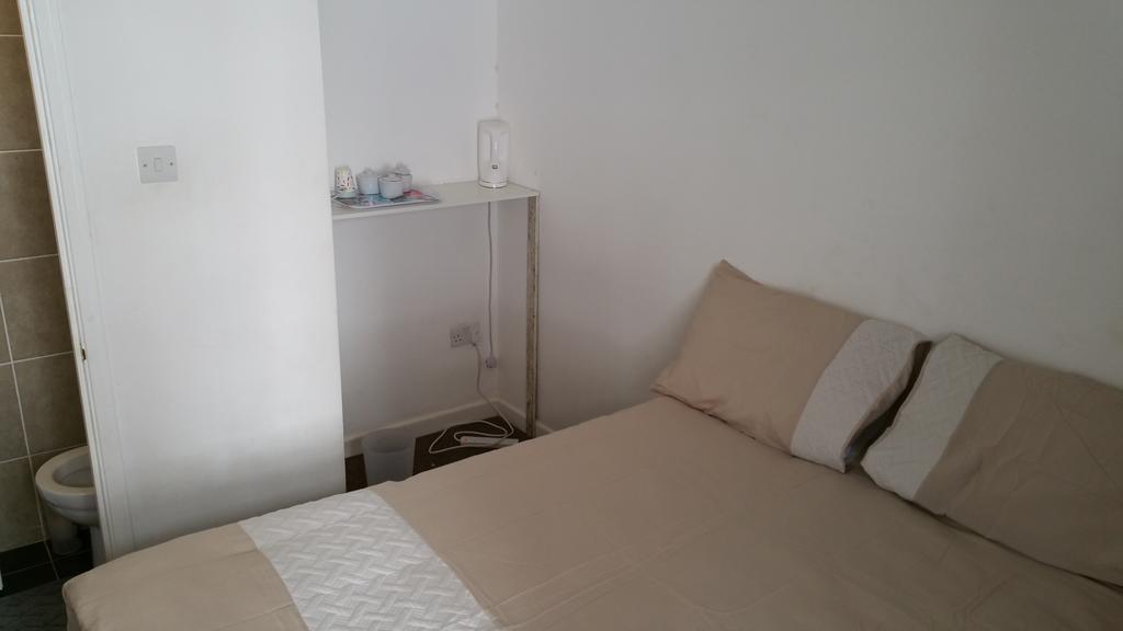 140 Midland Road Hotell Luton  Eksteriør bilde