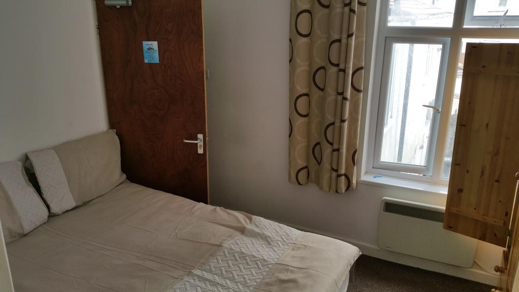 140 Midland Road Hotell Luton  Eksteriør bilde