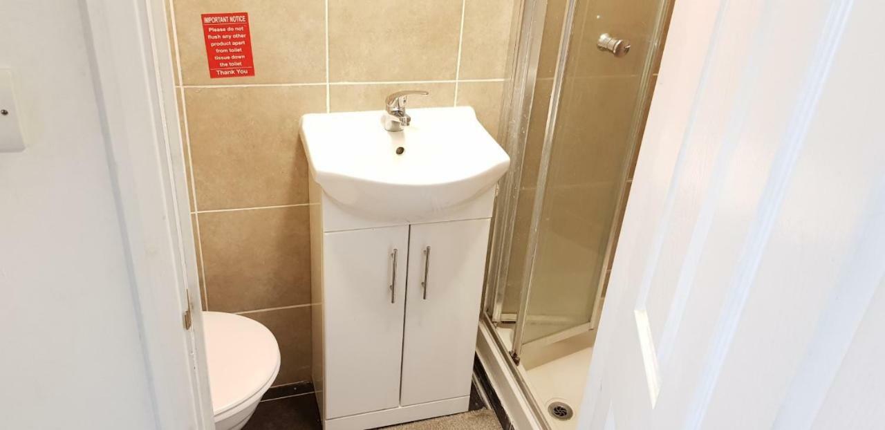 140 Midland Road Hotell Luton  Eksteriør bilde